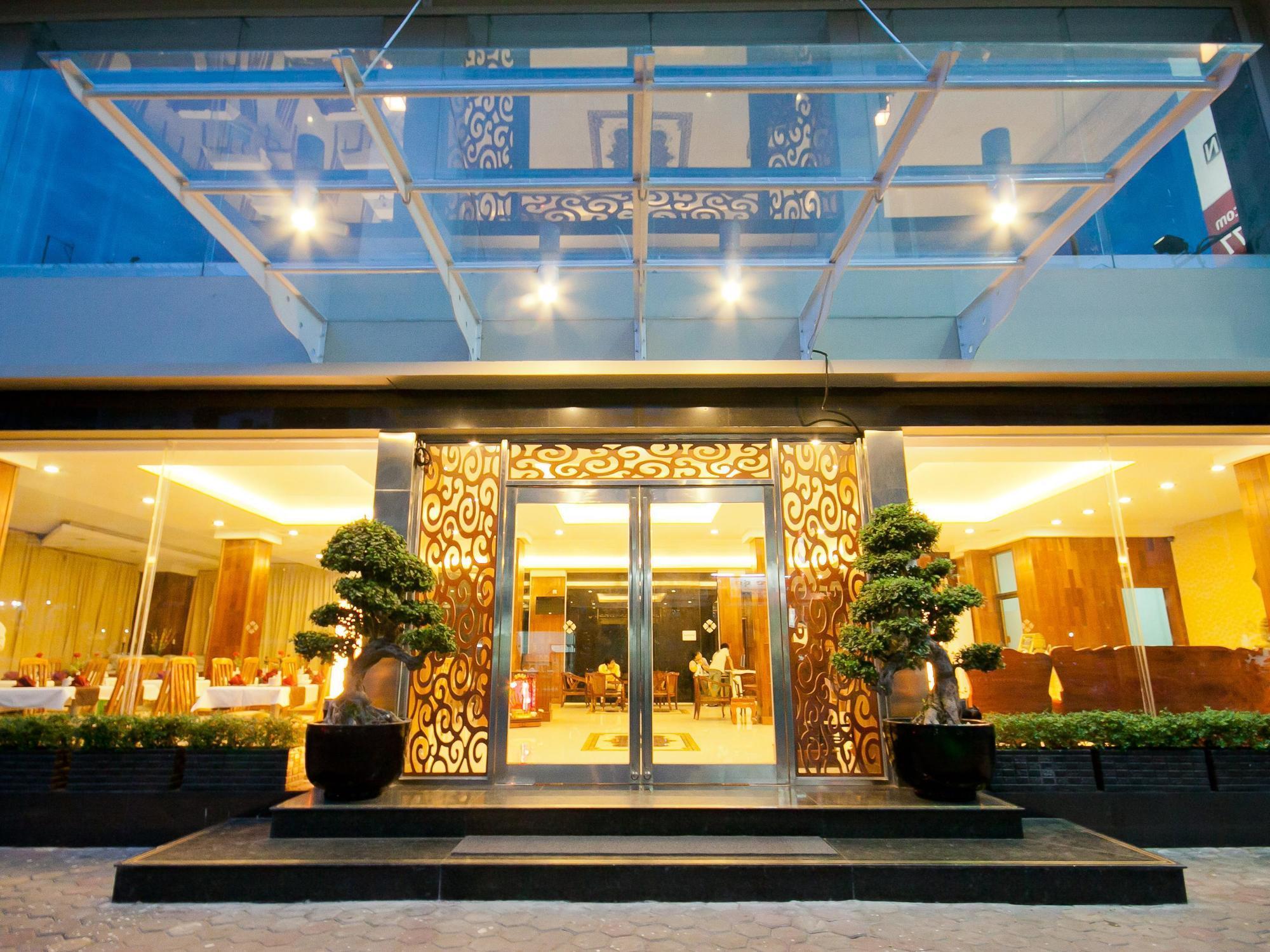Diamond Hotel プノンペン エクステリア 写真