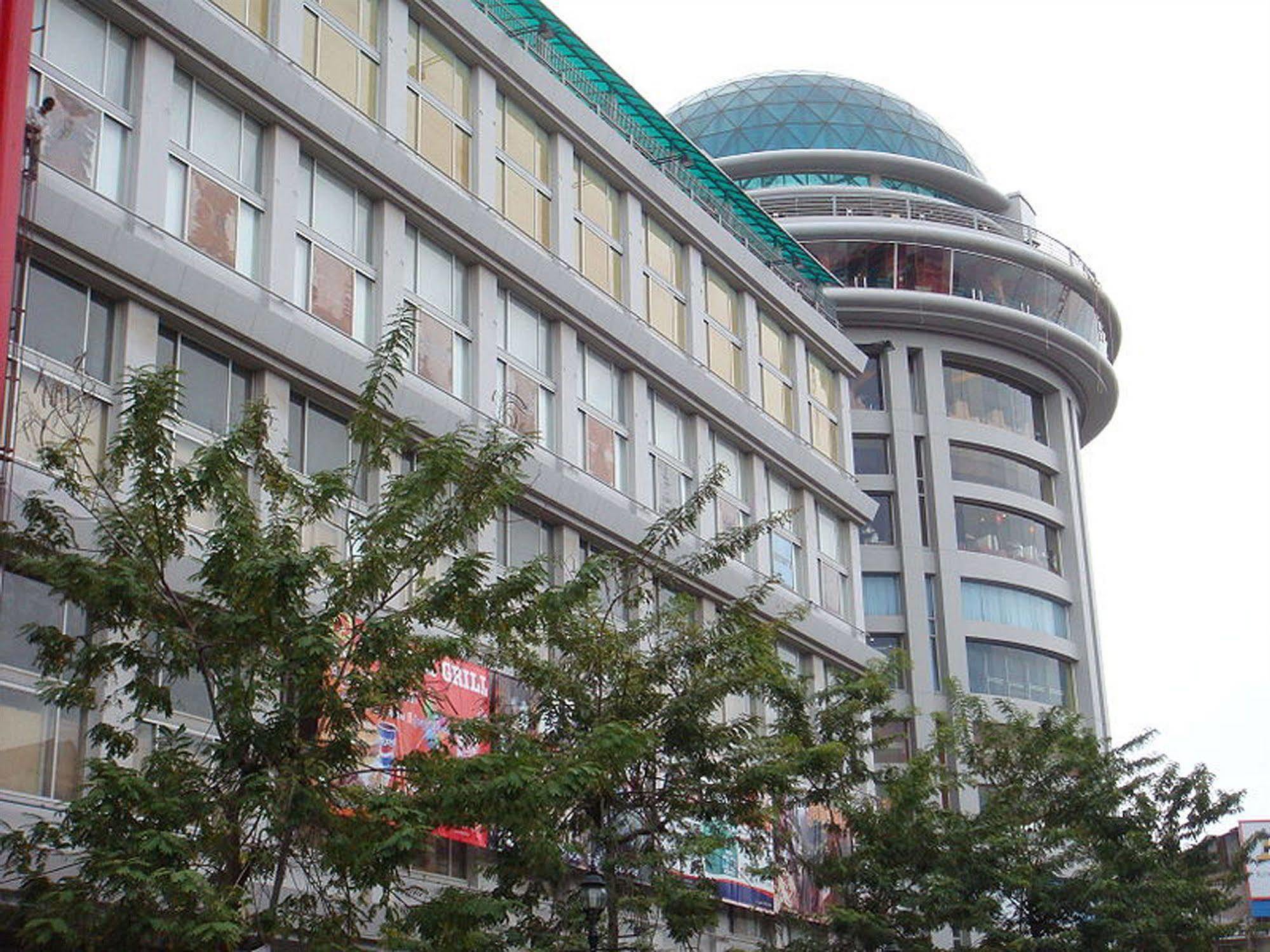 Diamond Hotel プノンペン エクステリア 写真