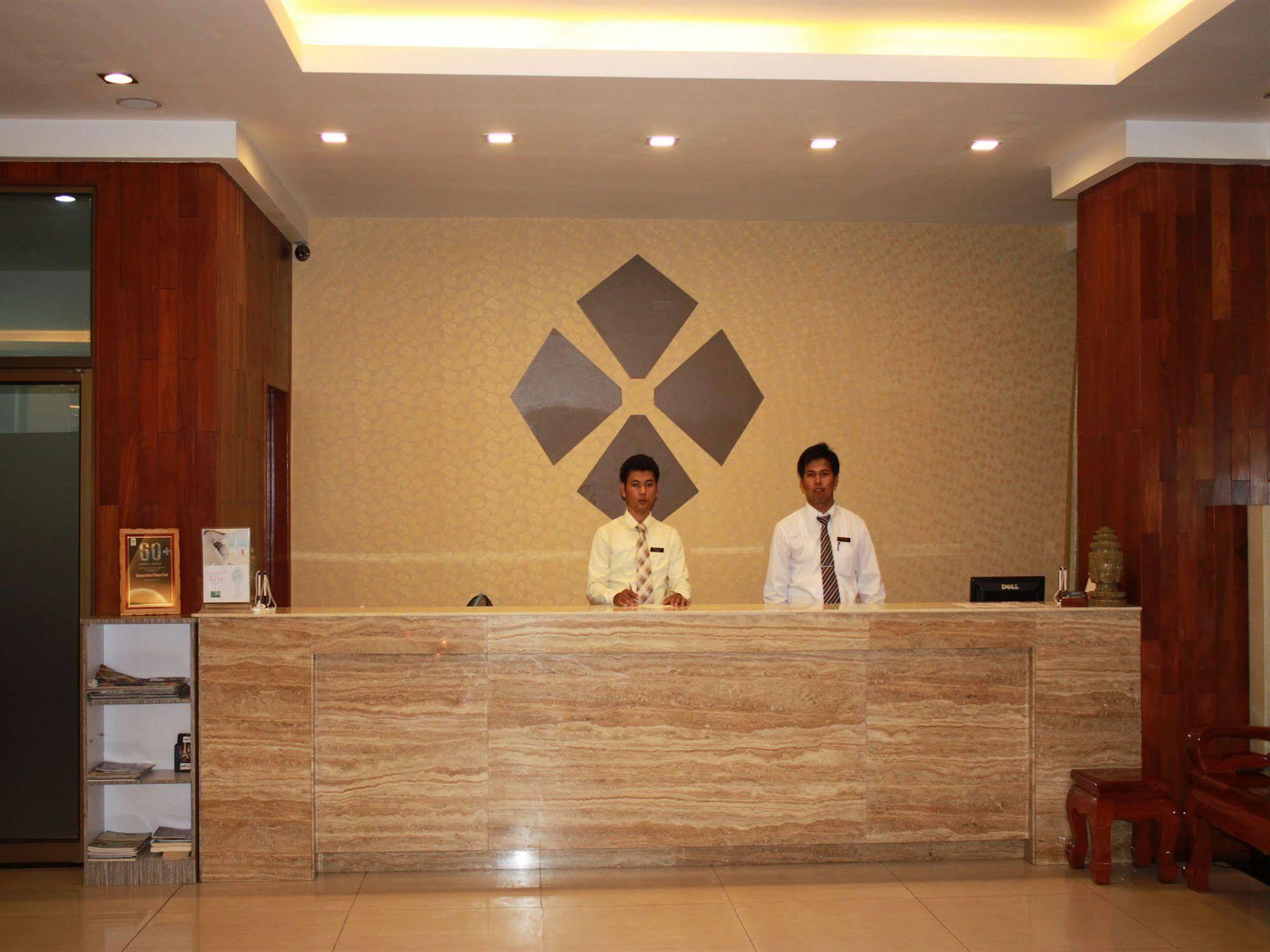 Diamond Hotel プノンペン エクステリア 写真